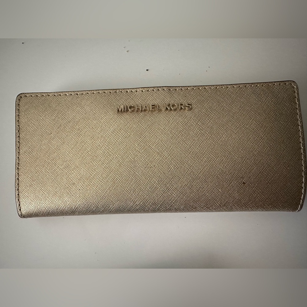 Michael kors wallet